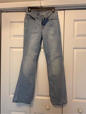 Levi's Light Blue Flare Jeans - Women's Levi’s bootcut jeans
